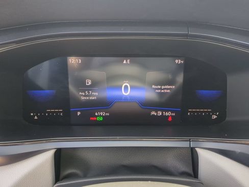 Certified 2022 Volkswagen Taos SE FWD image 31