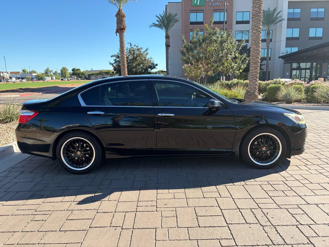 Used 2013 Honda Accord EX-L image 2