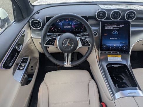 New 2026 Mercedes-Benz GLC 300 image 14