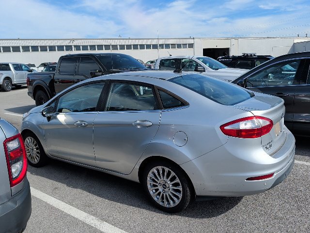 Used 2014 Ford Fiesta Titanium FWD image 8