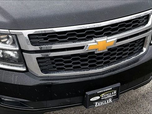 Used 2019 Chevrolet Suburban LT image 31