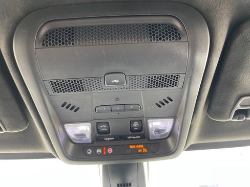 Used 2020 Cadillac XT5 Premium Luxury w/ Platinum Package image 12