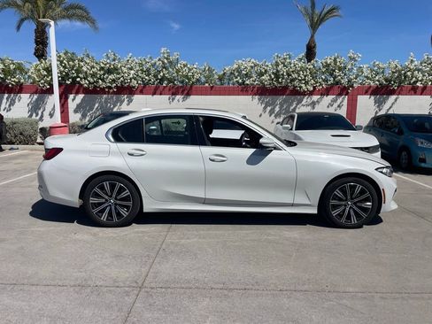 Used 2025 BMW 330i xDrive Sedan image 3