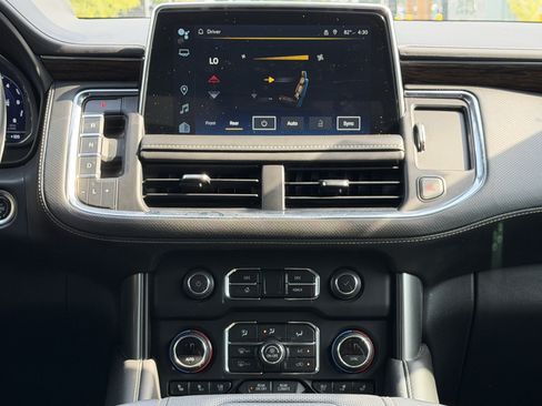 Used 2023 Chevrolet Tahoe Premier AWD/4WD image 28