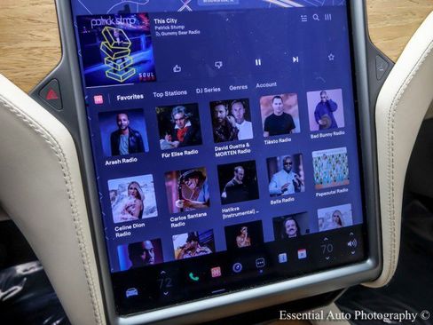 Used 2020 Tesla Model S Long Range Plus image 20