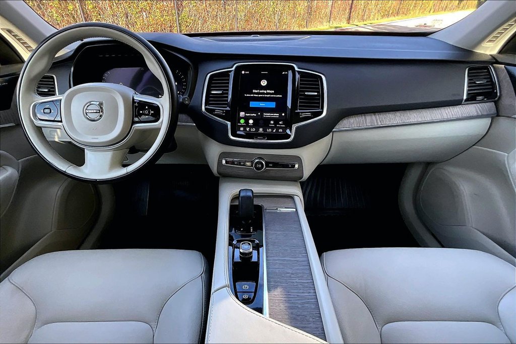 Certified 2023 Volvo XC90 B6 Plus w/ Protection Package Premier AWD/4WD image 20