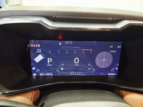 Used 2024 GMC Canyon AT4 w/ AT4 Premium Package image 23