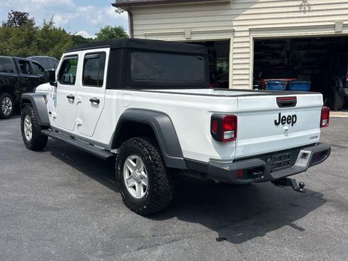 Used 2020 Jeep Gladiator Sport w/ Quick Order Package 24S AWD/4WD image 3