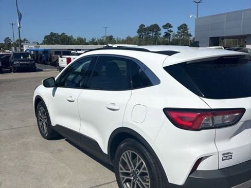 Used 2021 Ford Escape SEL w/ Technology Package image 4