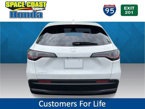 New 2026 Honda HR-V LX image 4