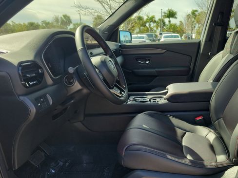 New 2026 Honda Pilot Black Edition image 18