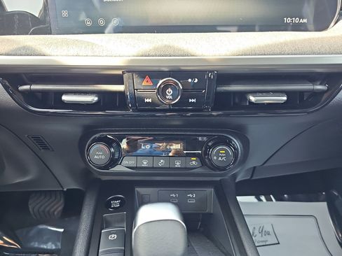 Used 2026 Nissan Kicks SV w/ Charging Package FWD image 20