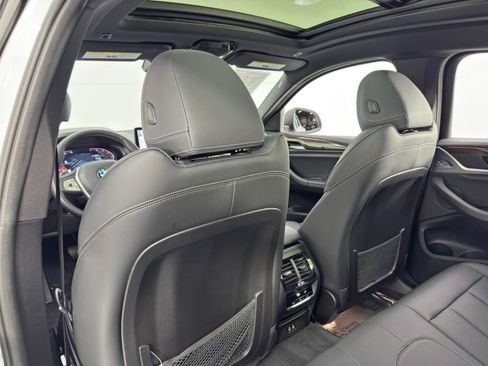 Used 2023 BMW X4 xDrive30i w/ Premium Package image 39