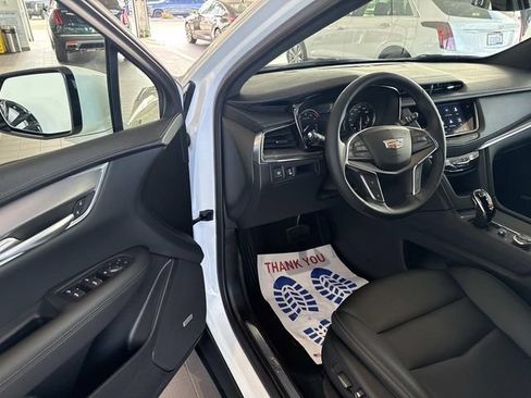 Certified 2024 Cadillac XT5 Luxury w/ LPO, Floor Liner Package AWD/4WD image 13