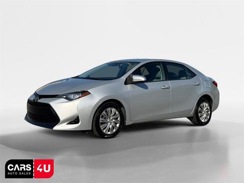 Used 2017 Toyota Corolla LE image 3
