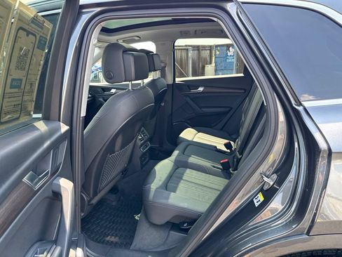 Used 2023 Audi Q5 2.0T Premium w/ Convenience Package AWD/4WD image 33