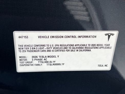 Used 2026 Tesla Model Y 2WD image 29