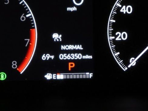 Used 2024 Honda CR-V EX image 17