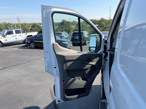 Used 2025 Ford Transit 250 Low Roof w/ Exterior Upgrade Package RWD image 12