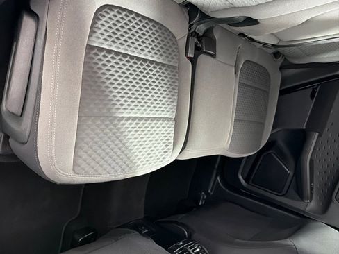 Used 2020 Ford Escape SE image 22