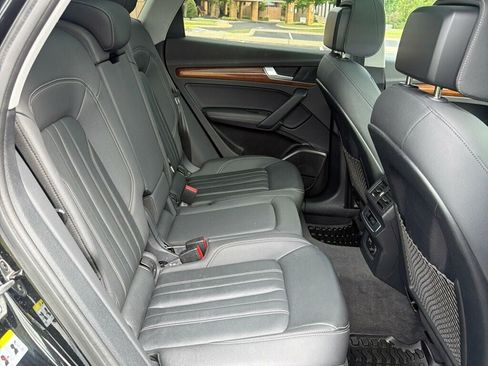 Used 2021 Audi Q5 e Premium Plus w/ Premium Plus Package AWD/4WD image 14