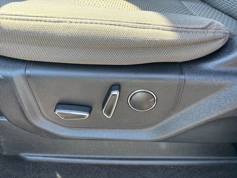 Used 2017 Ford F150 XLT w/ Equipment Group 302A Luxury image 14