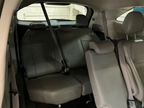 Used 2024 Toyota Sienna XLE image 17