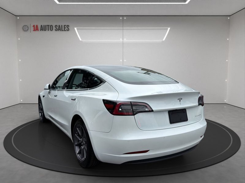 Used 2020 Tesla Model 3 Long Range AWD/4WD image 3
