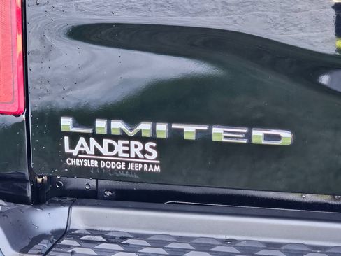 Used 2024 RAM 2500 Limited AWD/4WD image 32