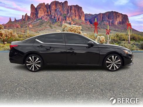 Used 2021 Nissan Altima 2.5 SR image 8