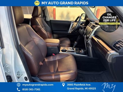 Used 2023 Toyota 4Runner Limited AWD/4WD image 22