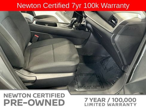 Used 2025 Nissan Kicks S FWD image 11