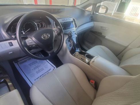 Used 2012 Toyota Venza LE image 20