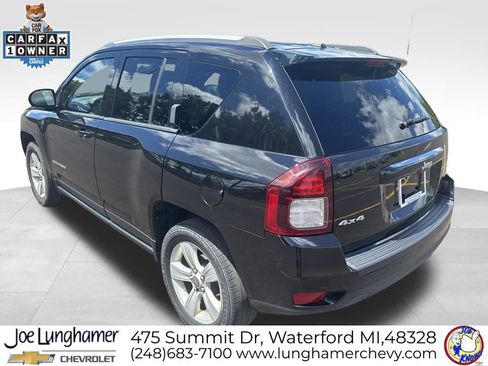 Used 2017 Jeep Compass Latitude AWD/4WD image 5