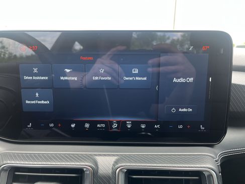 Used 2025 Ford Mustang Premium image 27