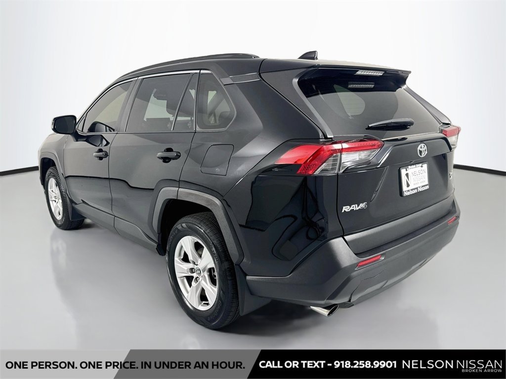 Used 2020 Toyota RAV4 XLE FWD image 7