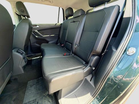Used 2019 Volkswagen Tiguan SE w/ Panoramic Sunroof Package FWD image 19