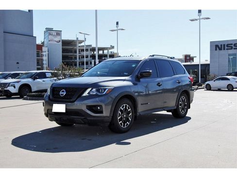 Used 2020 Nissan Pathfinder SV w/ Rock Creek Edition image 2