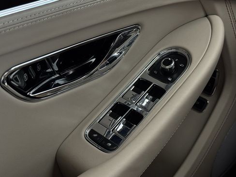 Certified 2024 Bentley Continental GT image 21