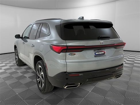 Certified 2025 Buick Enclave Sport Touring image 5