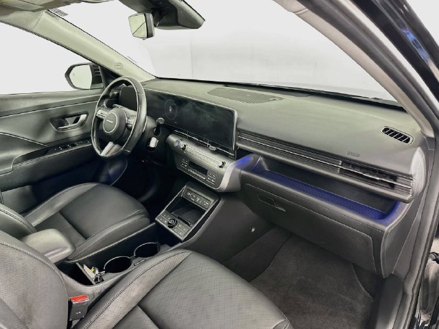 Used 2024 Hyundai Kona Limited AWD/4WD image 29