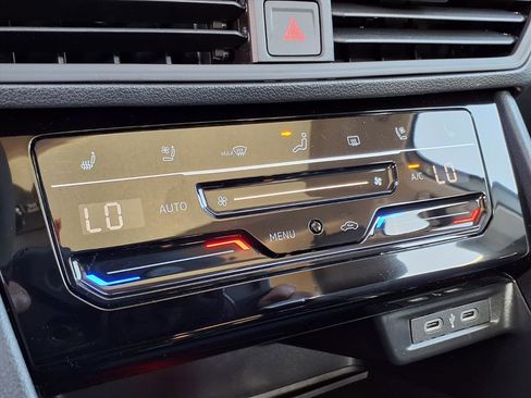 New 2026 Volkswagen Jetta SEL image 17