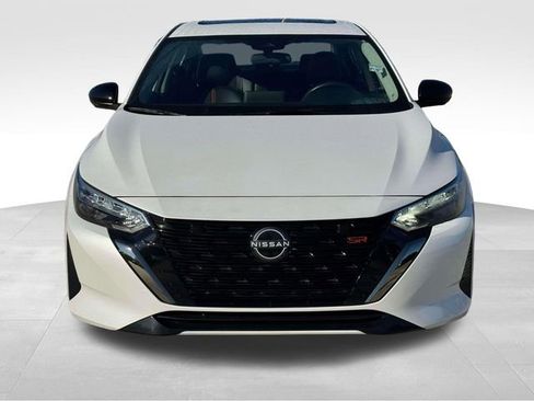 Used 2024 Nissan Sentra SR w/ SR Premium Package image 2