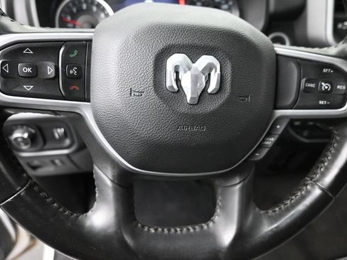 Used 2022 RAM 1500 Big Horn AWD/4WD image 16