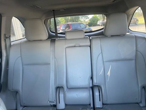 Used 2015 Toyota Highlander XLE image 36