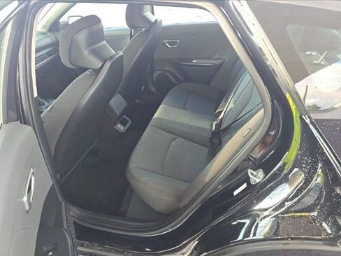 Used 2025 Kia K4 FWD image 16