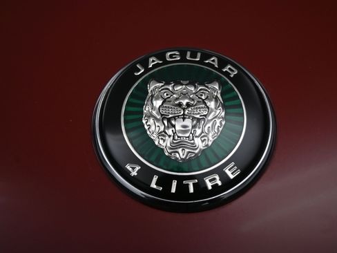 Used 1998 Jaguar XK8 Convertible image 10