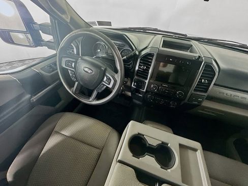 Used 2022 Ford F250 XLT w/ XLT Value Package image 9