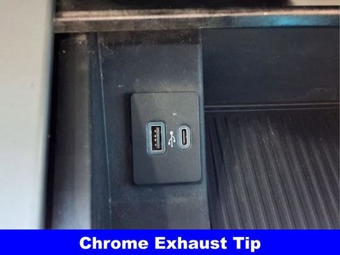 Used 2022 Ford F250 Lariat w/ Tremor Off-Road Package image 13