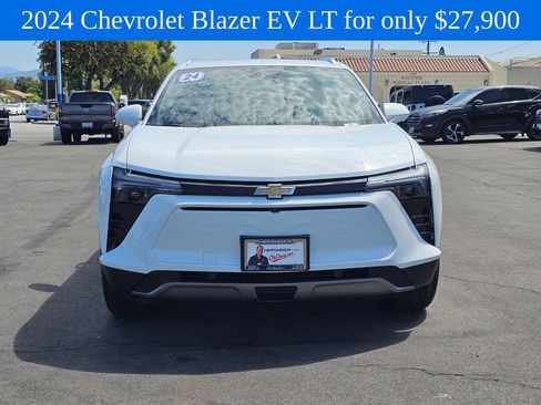 Used 2024 Chevrolet Blazer EV LT AWD/4WD image 3